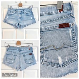 🆕 7 For All Mankind Jean Shorts / Size: 26 / Light Wash